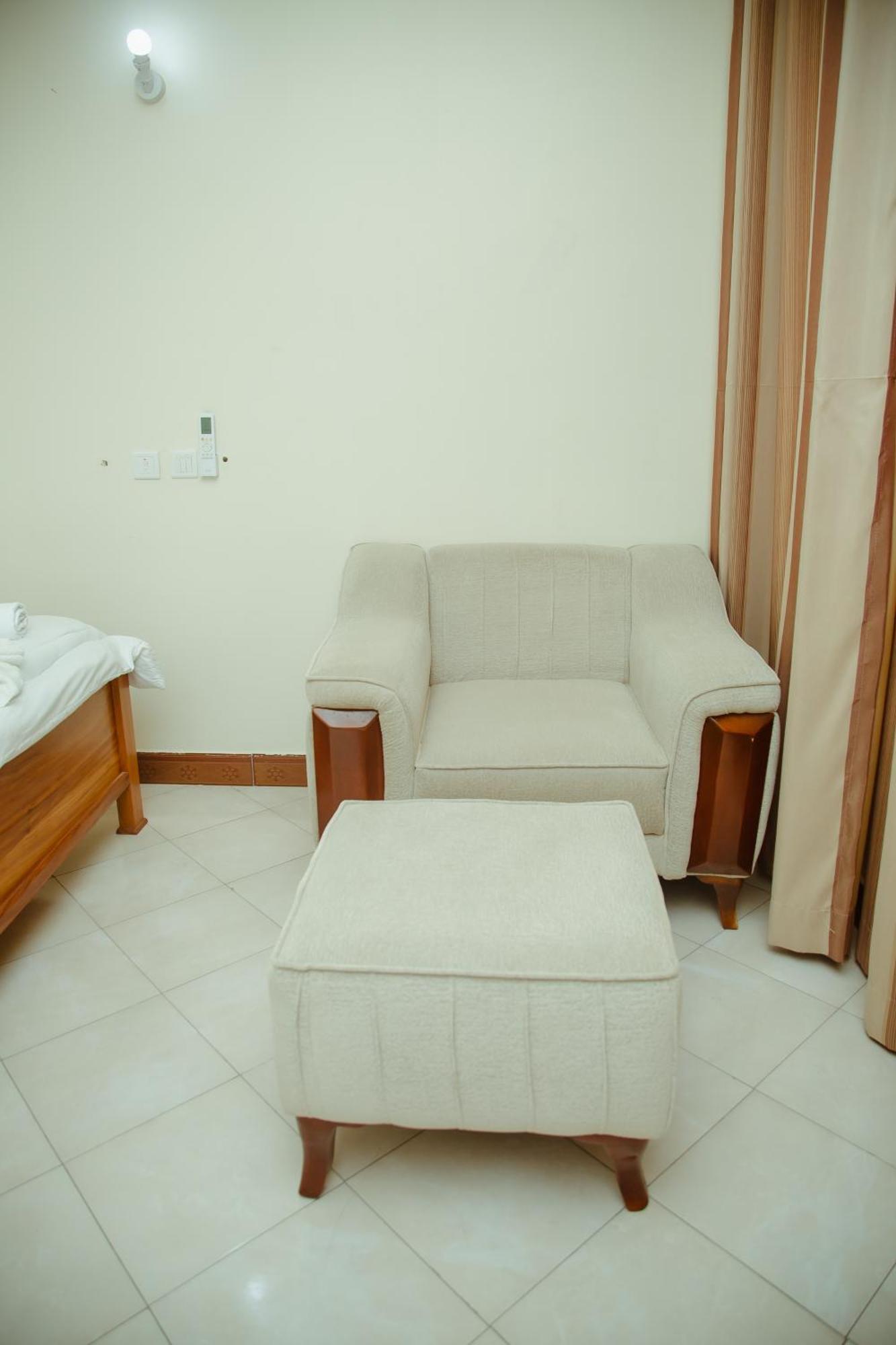 Fq Hotel Limited Dar es Salaam Exteriör bild