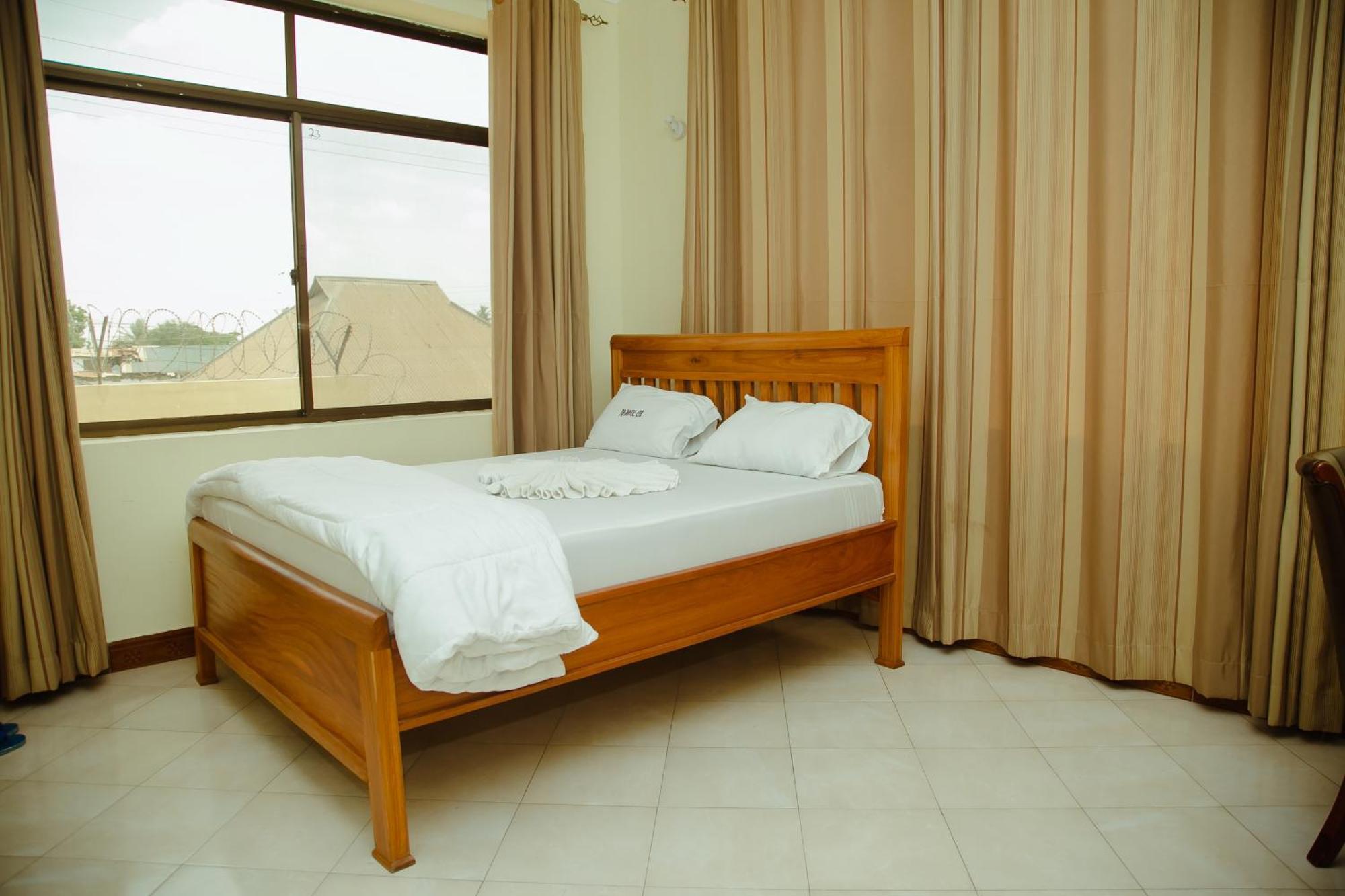 Fq Hotel Limited Dar es Salaam Exteriör bild