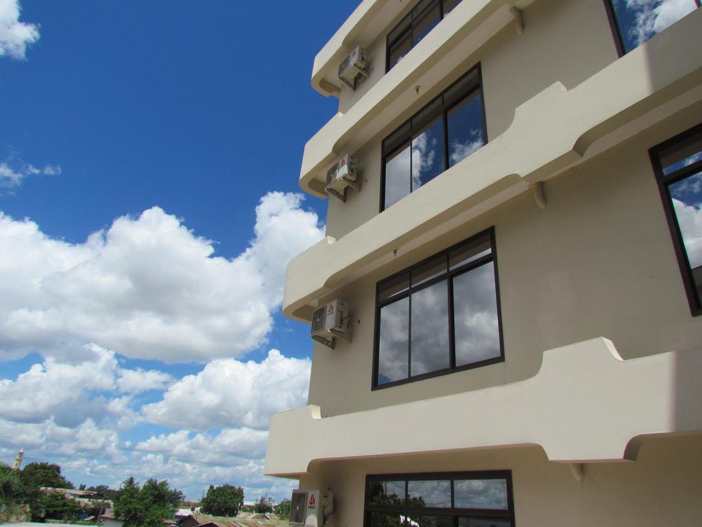 Fq Hotel Limited Dar es Salaam Exteriör bild