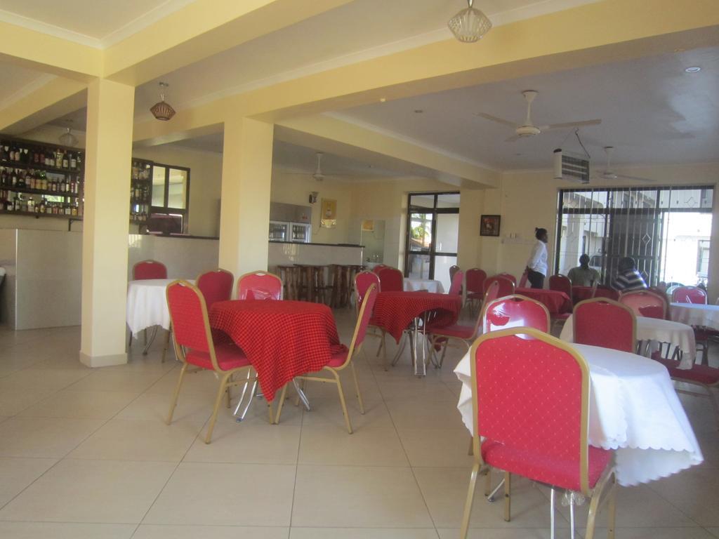 Fq Hotel Limited Dar es Salaam Exteriör bild