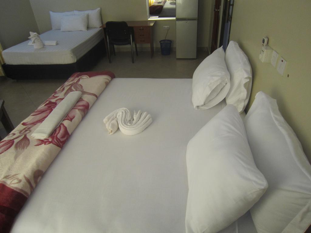 Fq Hotel Limited Dar es Salaam Exteriör bild