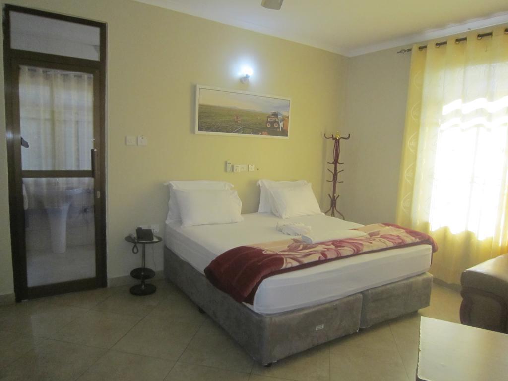 Fq Hotel Limited Dar es Salaam Exteriör bild