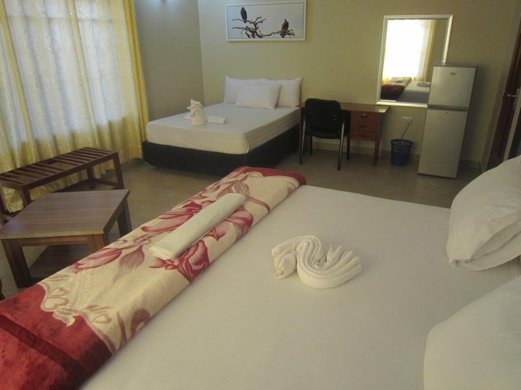 Fq Hotel Limited Dar es Salaam Exteriör bild