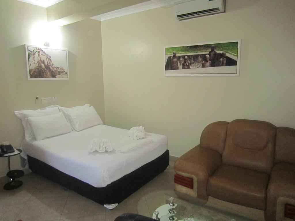 Fq Hotel Limited Dar es Salaam Exteriör bild