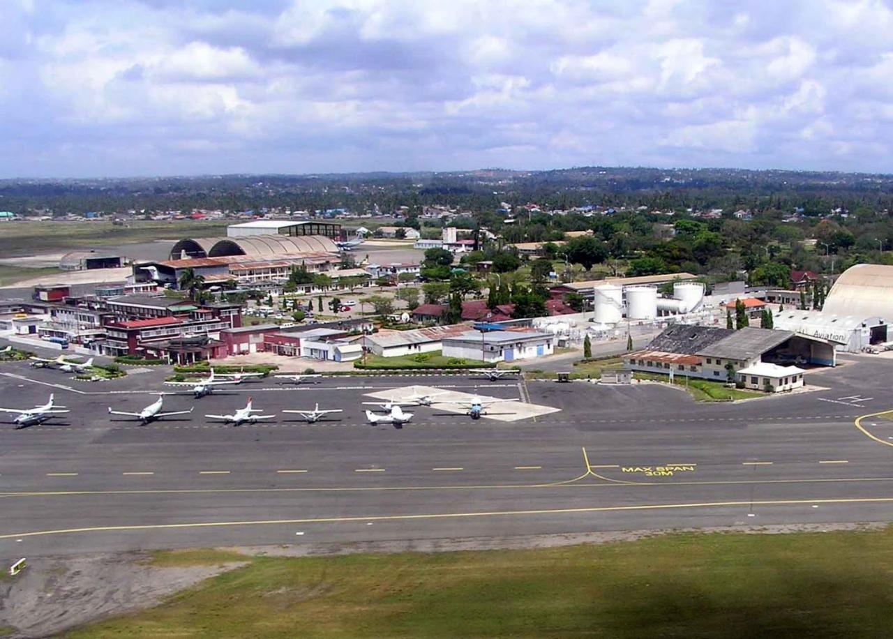 Fq Hotel Limited Dar es Salaam Exteriör bild